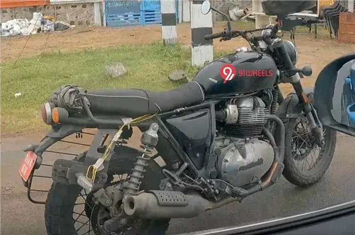 Royal Enfield 650cc scrambler spotted with stepped seat, LED headlight.